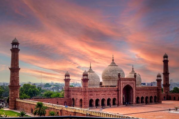 Badshahi Mosque landmark at sunset representing FiNASAL headquarters office in Lahore, Pakistan.